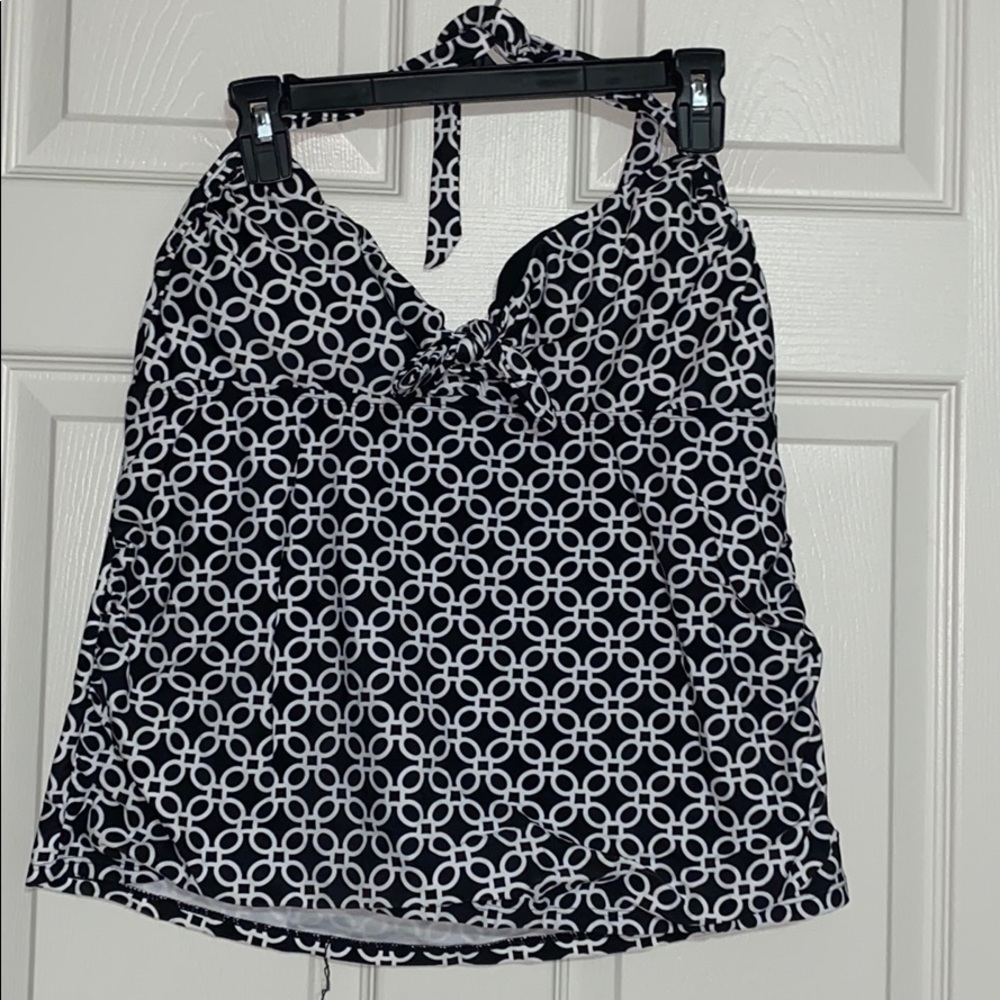 Women’s swimming top